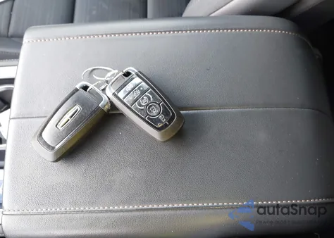 2024 Lincoln Nautilus Reserve z USA, uszkodzony, nr VIN 5LMPJ8KA4RJ834224